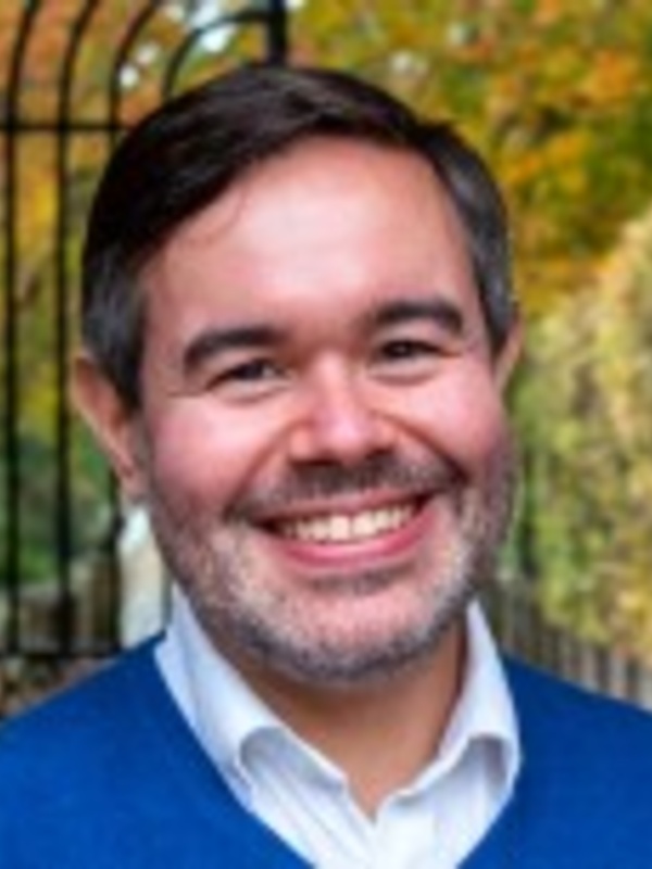 Dr André Cabrera Serrenho