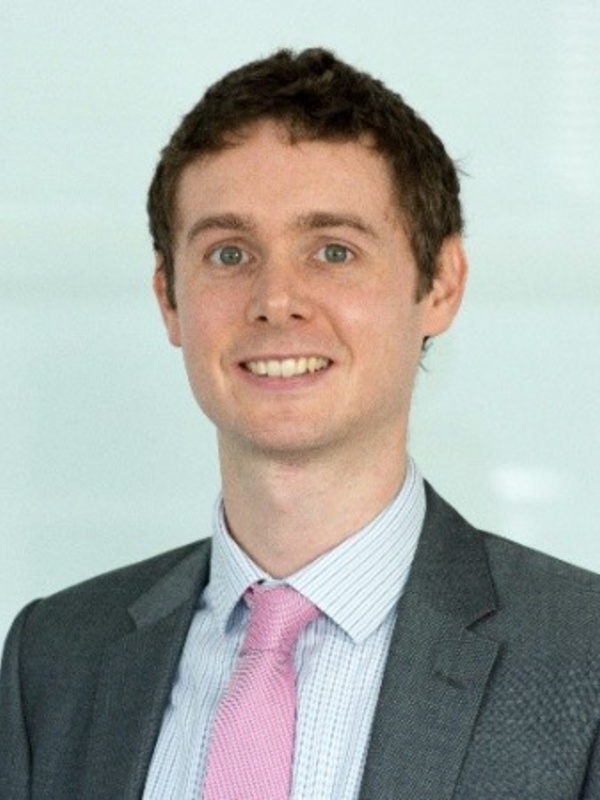 Dr Muiris Moynihan