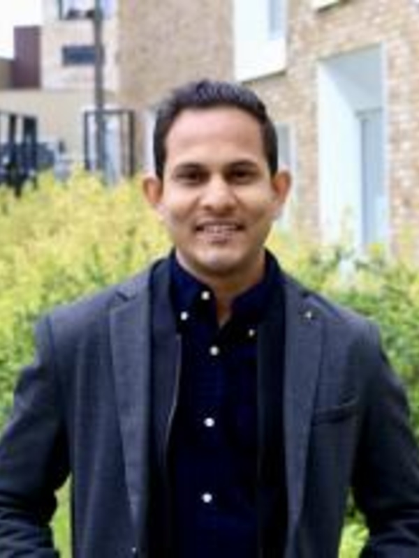 Dr Rohit Prajapati